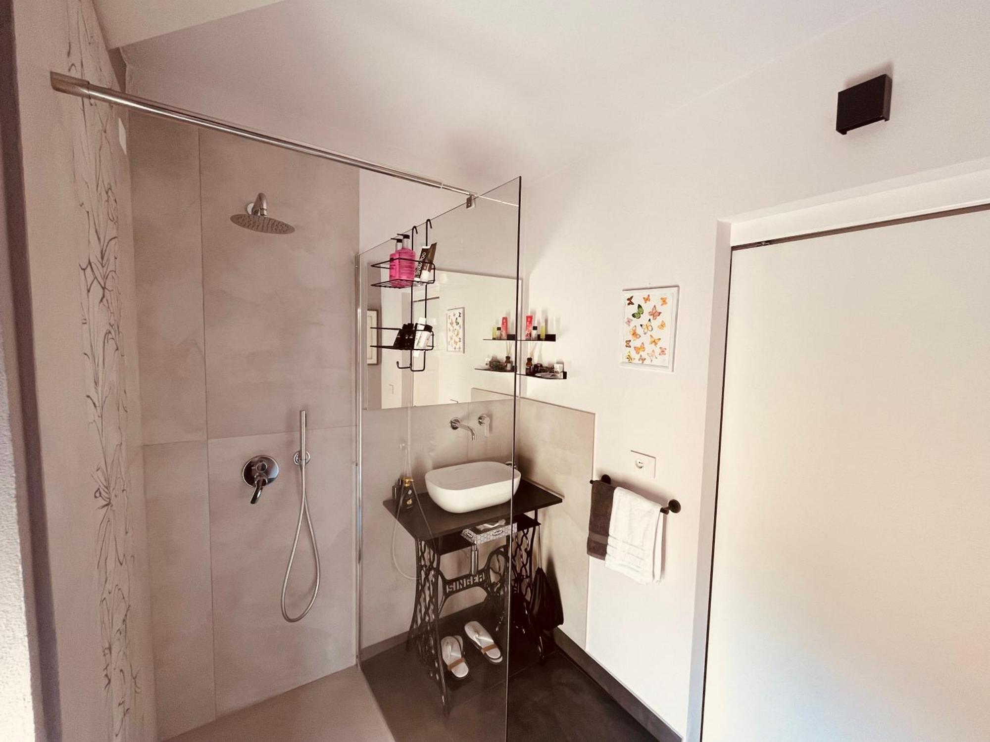 Appartamento Arona Picasso'S House Modern Art Esterno foto
